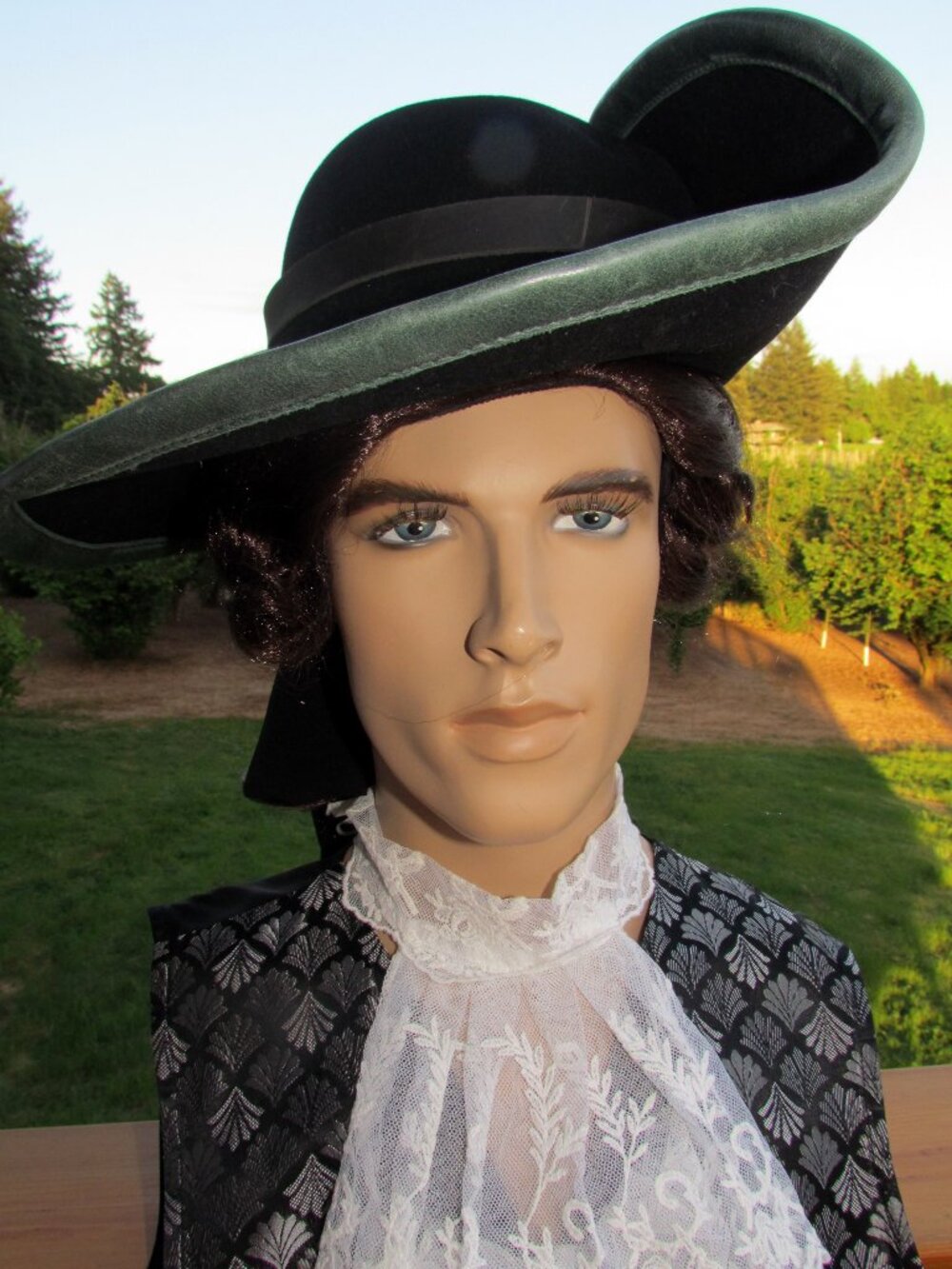 MEN'S PIRATE HAT, SWASHBUCKLER, HERO, CAVALIER, 18th CENT. GENTLEMAN, OPERA ROLE